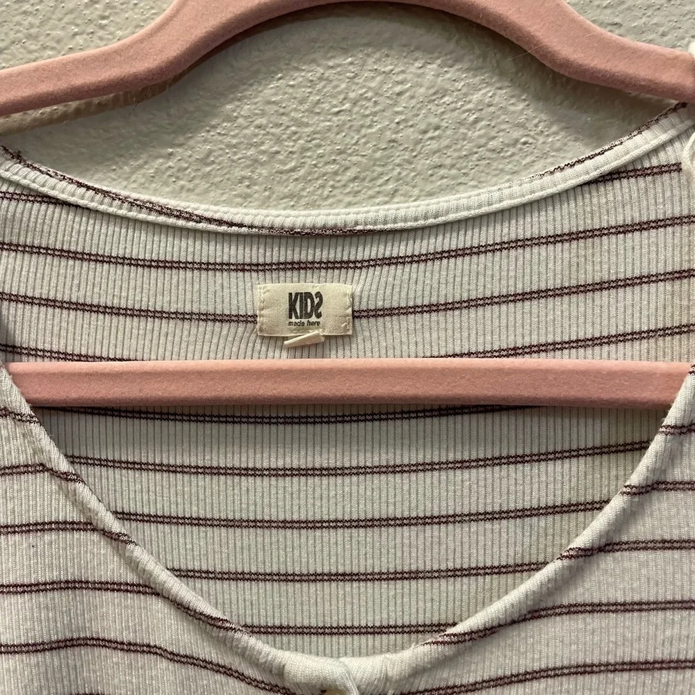 Cotton neck in u t-shirt - Picture 2 of 3